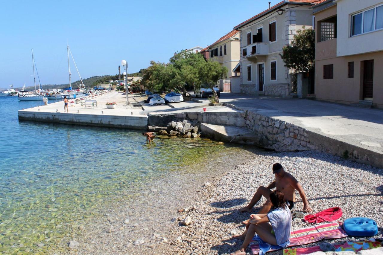 Apartments With A Parking Space Sali, Dugi Otok - 8136 Exterior foto
